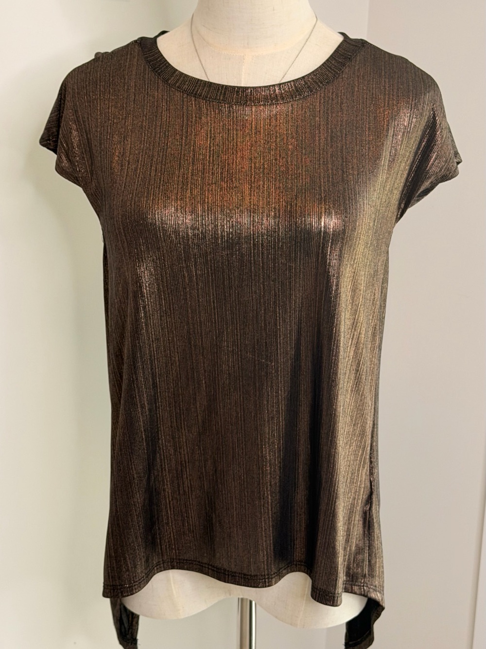 💜2 for 10- Metallic Bronze Short Sleeve Women’s Top